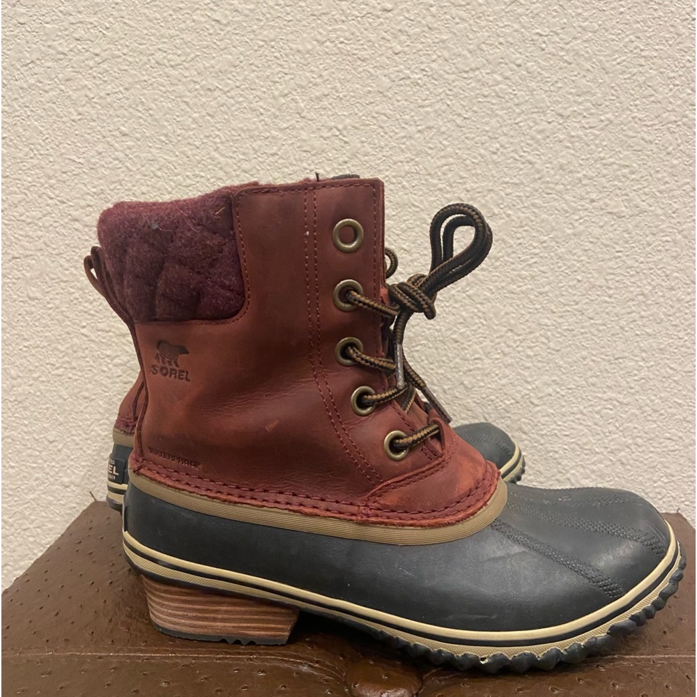 Sorel Slimpack II Lace Redwood Duck Boot/Rain Boot Size: 7.5